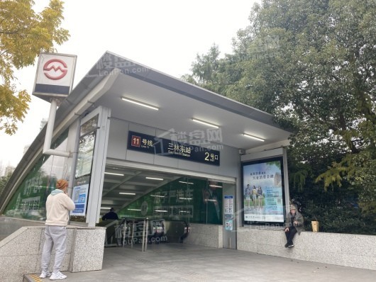 浦发仁恒·珊瑚世纪地铁站
