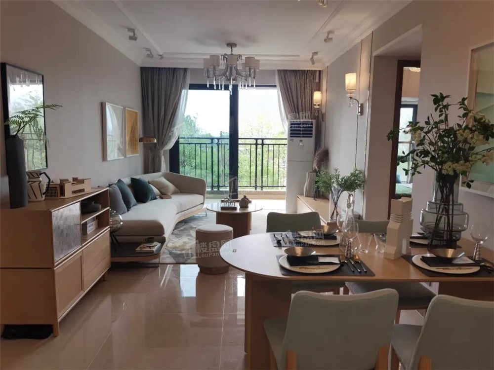 恒大滨江左岸样板间