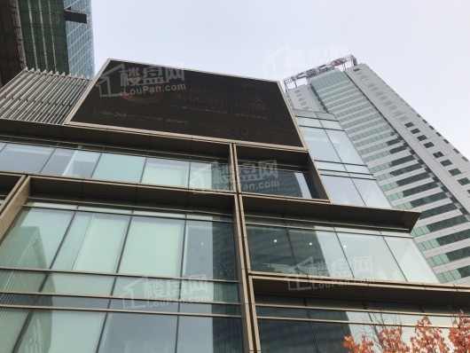 富力·国金中心售楼处外观
