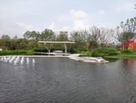 江与城售楼处内景喷泉