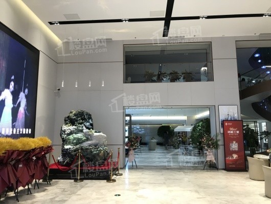 太湖·龙府世家售楼处环境