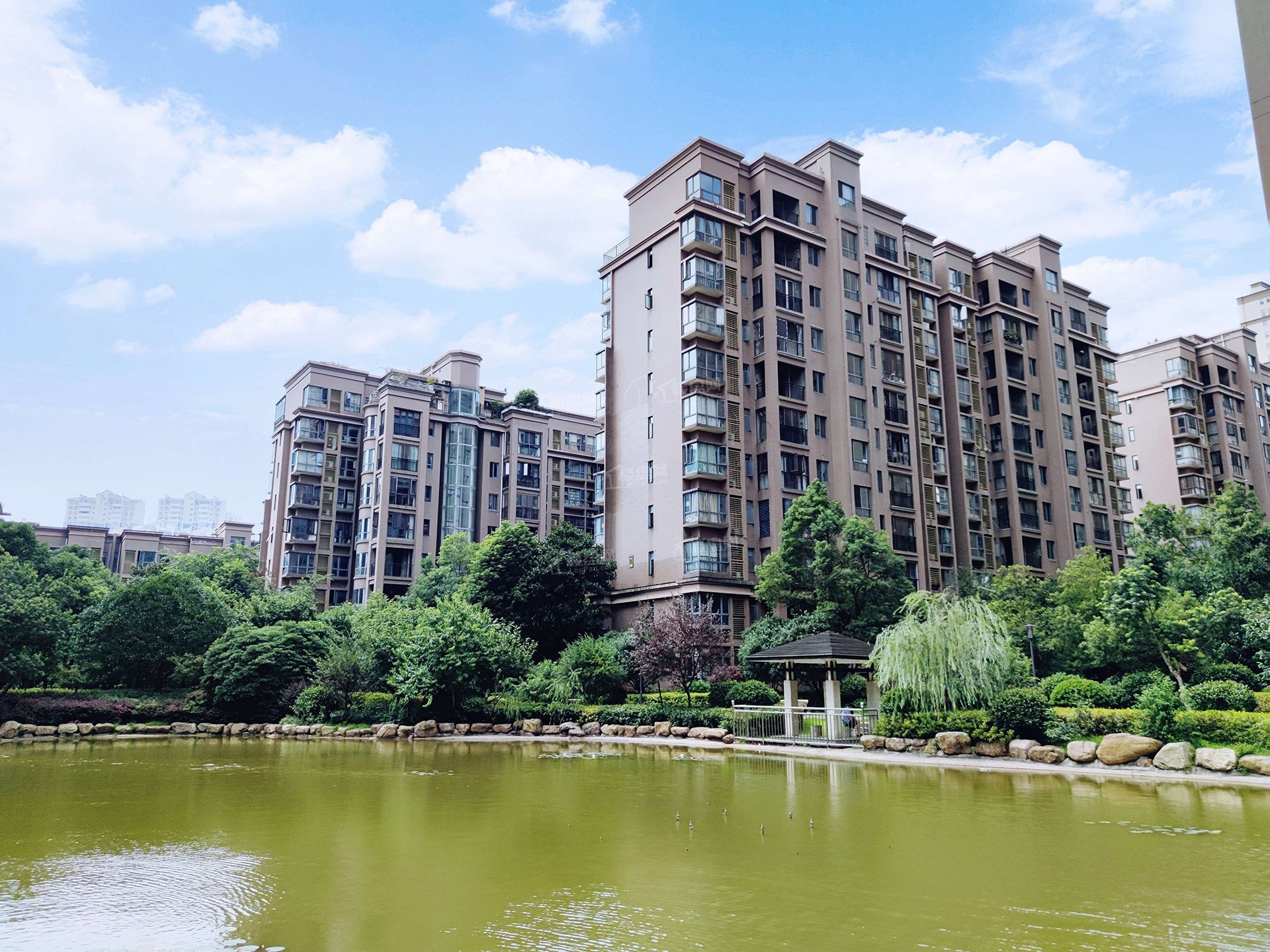 大汉龙城应龙府实景图