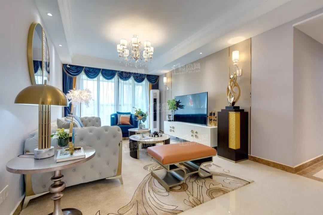 全屏展示列表展示视频看房