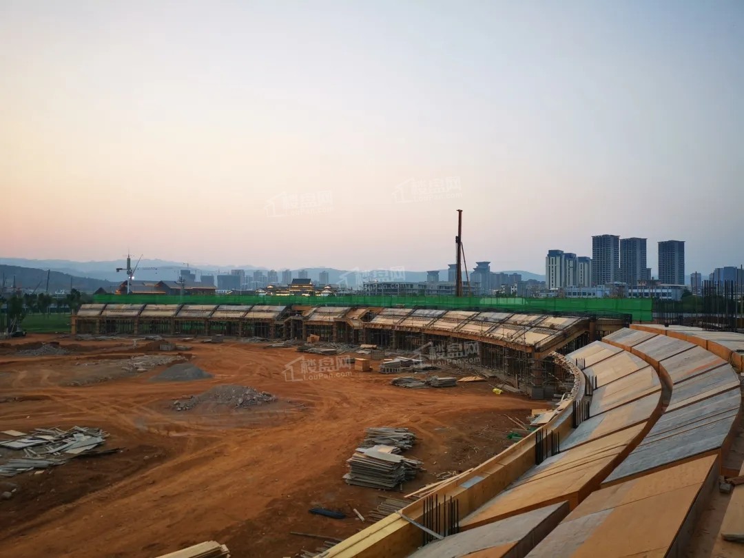 弥勒红河未来城6月施工实景图