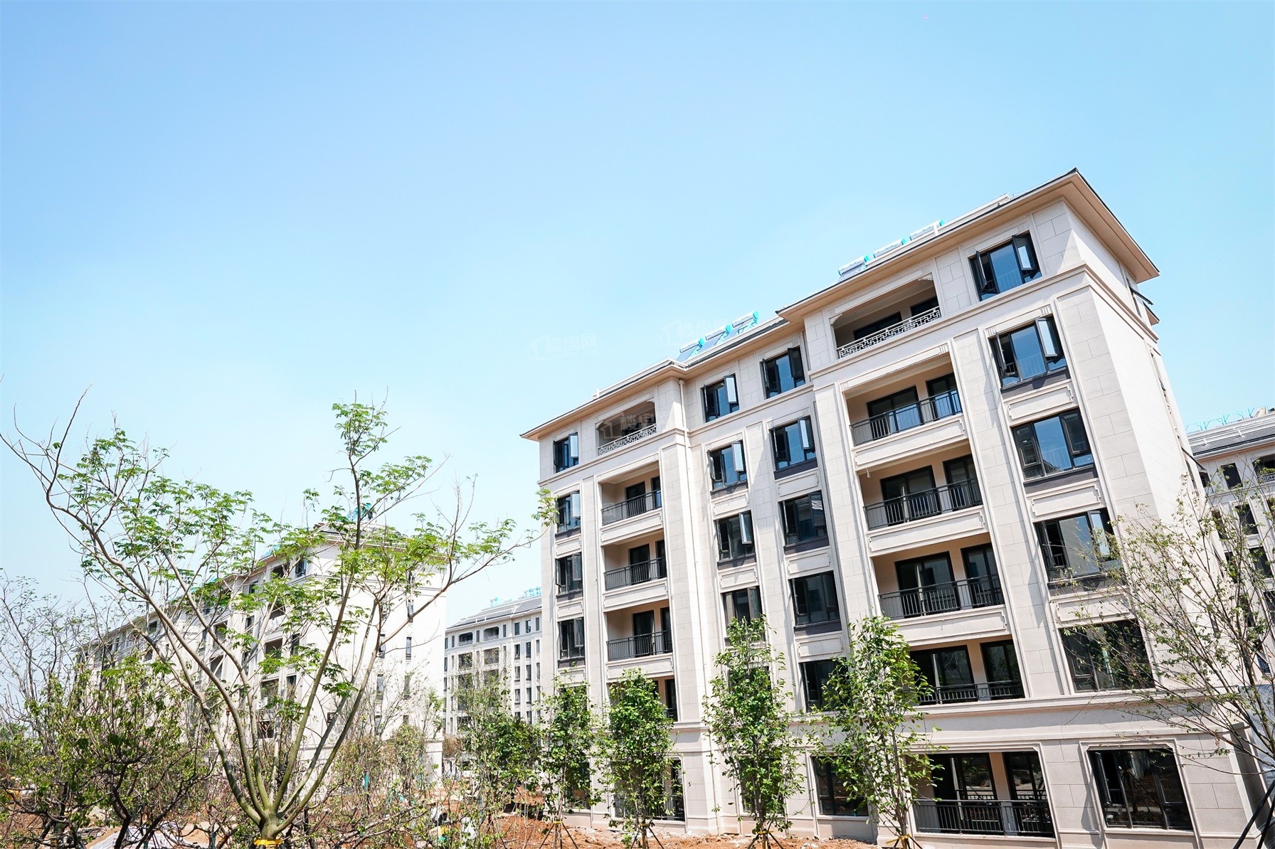 融创领地凤鸣桃源风雅颂