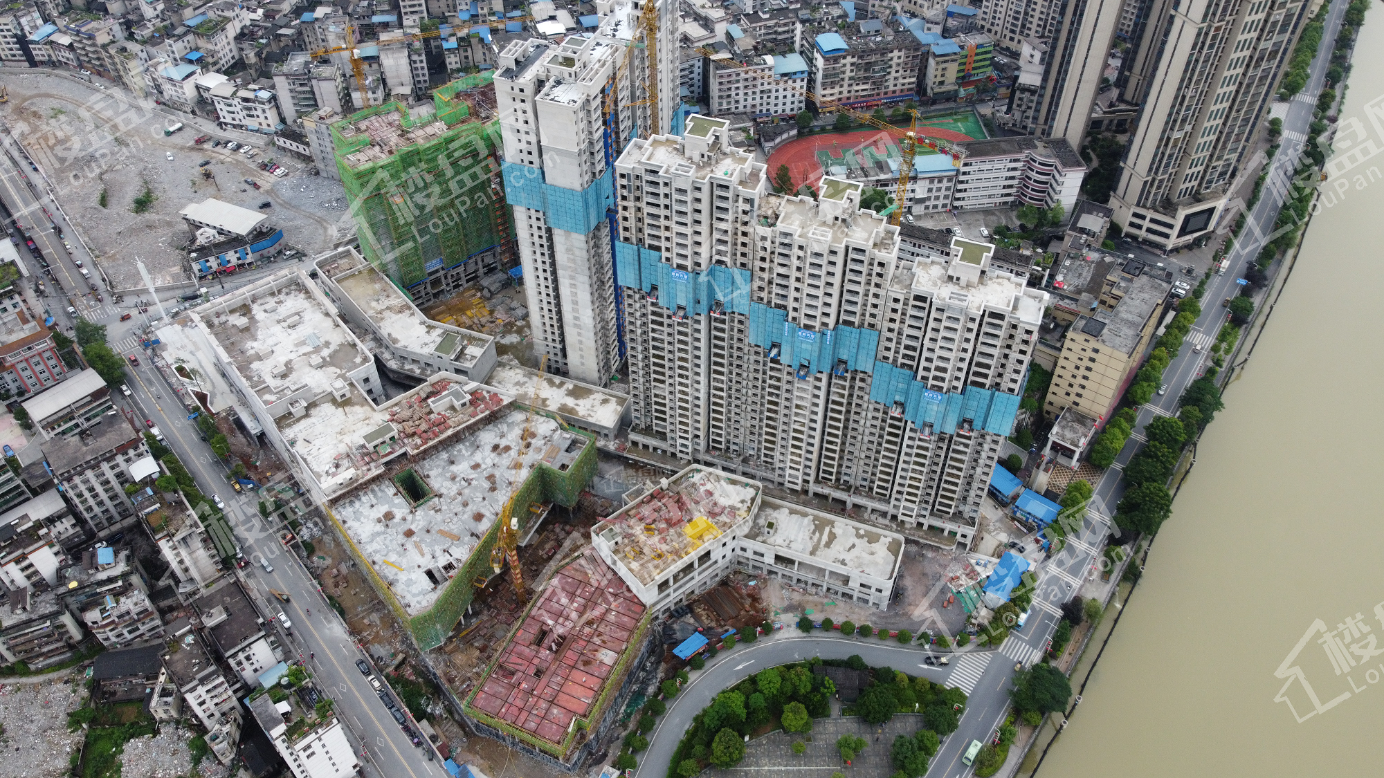 廊桥天街实景图