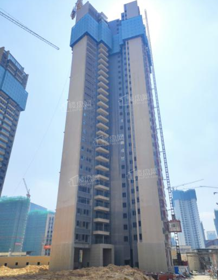 龙光玖誉城珺城12#楼主体结构全部完成（摄于2021-6）