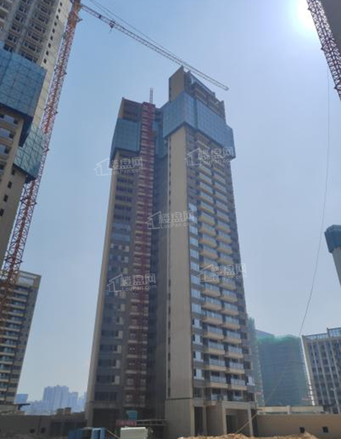 龙光玖誉城珺城11#楼主体结构全部完成（摄于2021-6）