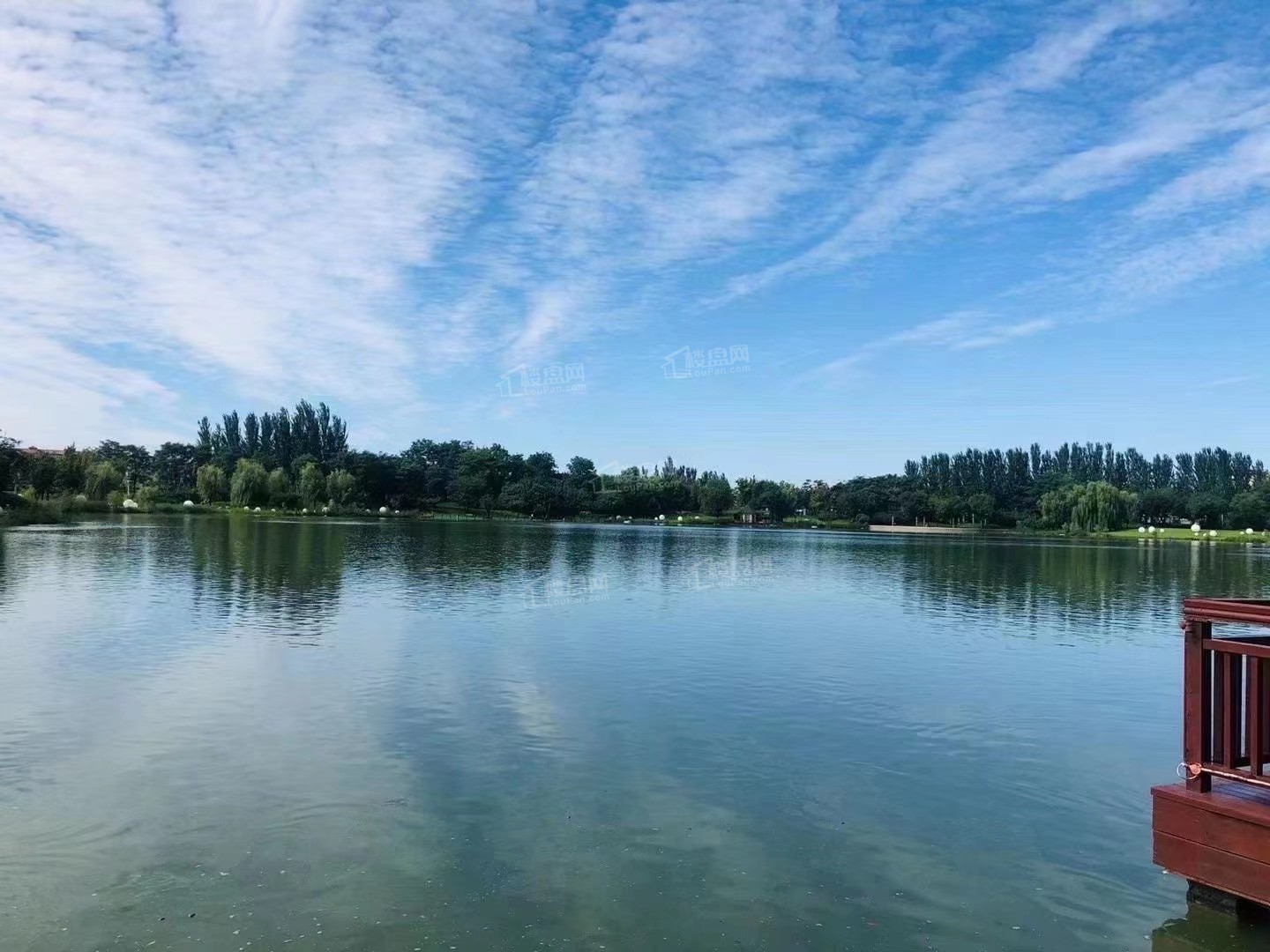 孔雀城大湖社区实景