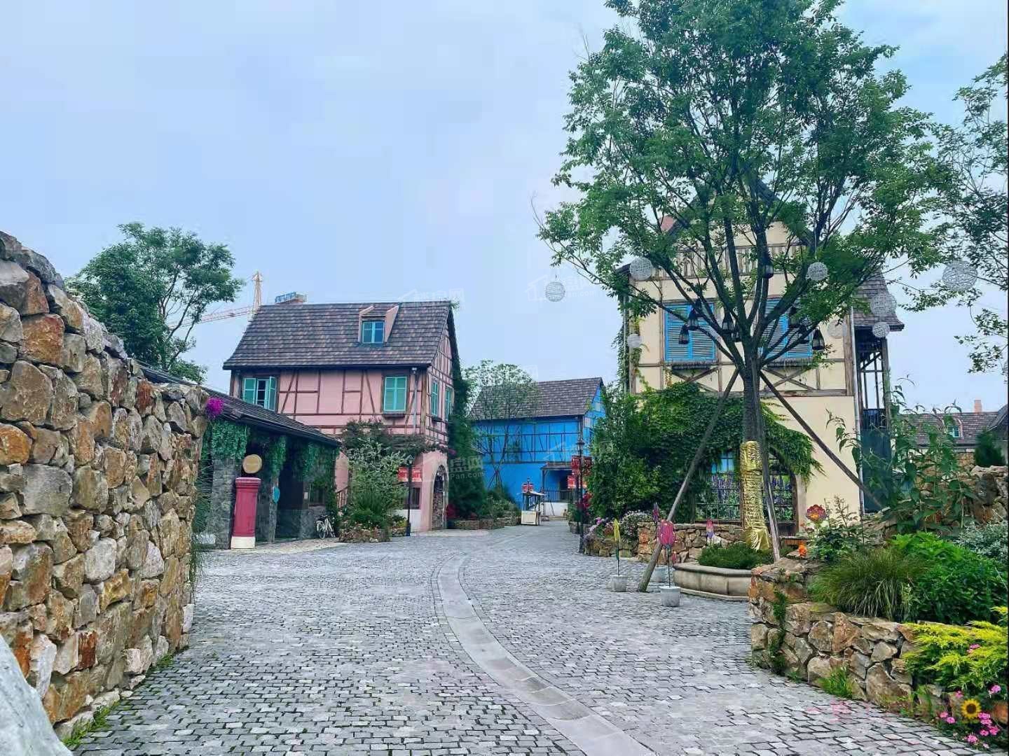 中法爱吉斯小镇