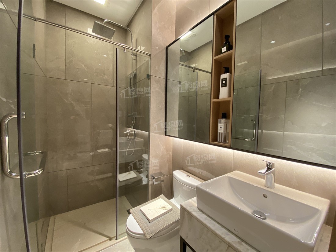 荣和澜山府167㎡合院样板间(一楼卫生间)