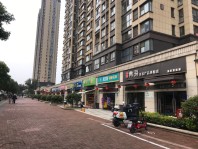 中铁青秀城沿街商铺实景