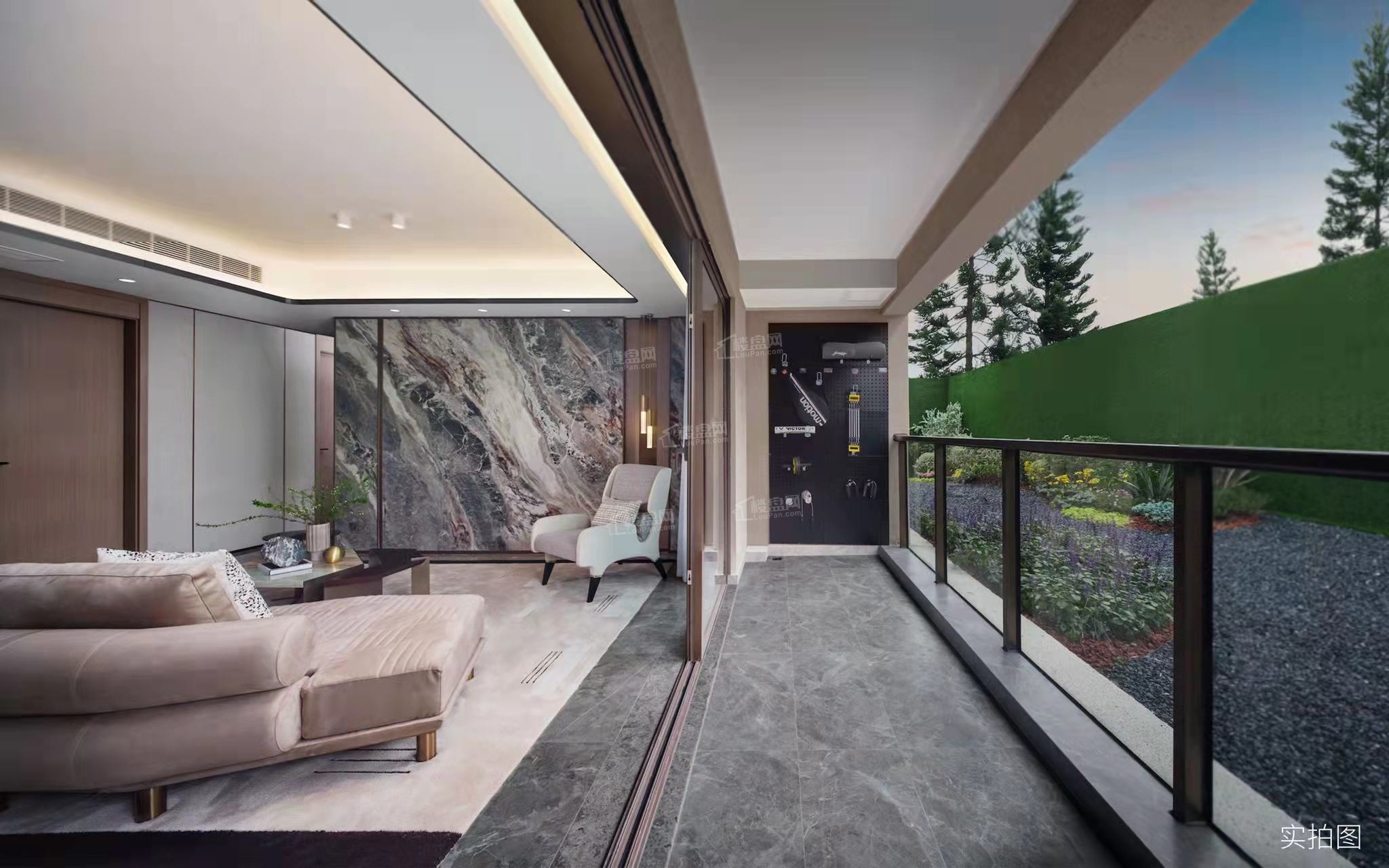 招商渝天府样板间