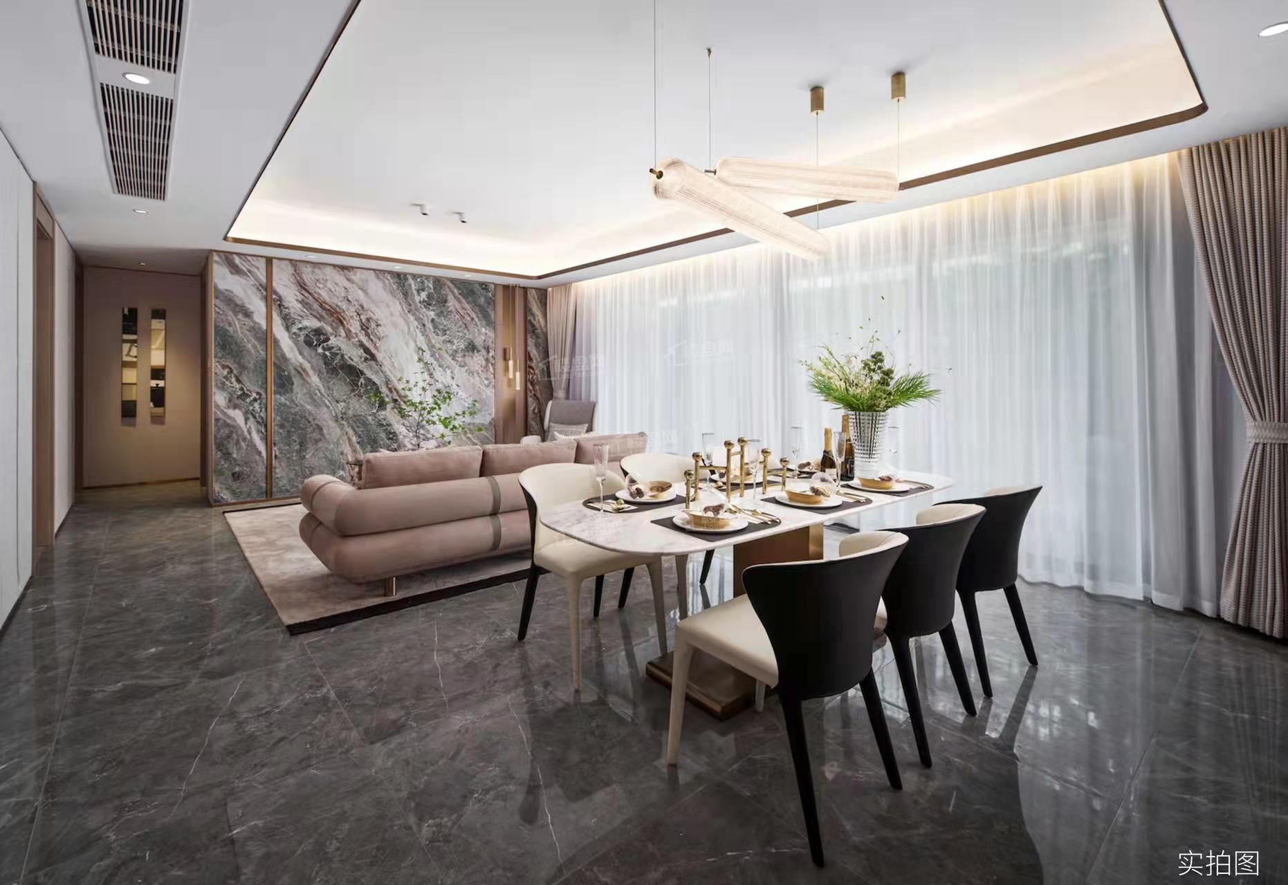 招商渝天府样板间