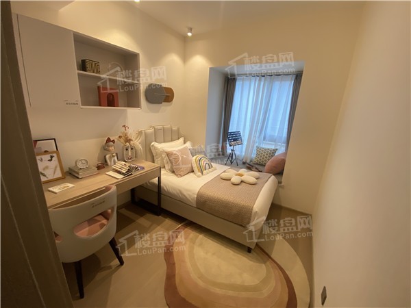 龙湖青雲赋样板间