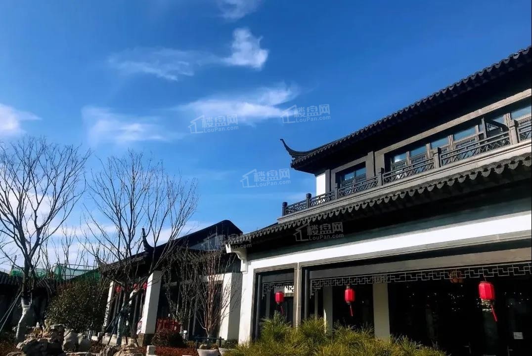 华新蓝城春江明月