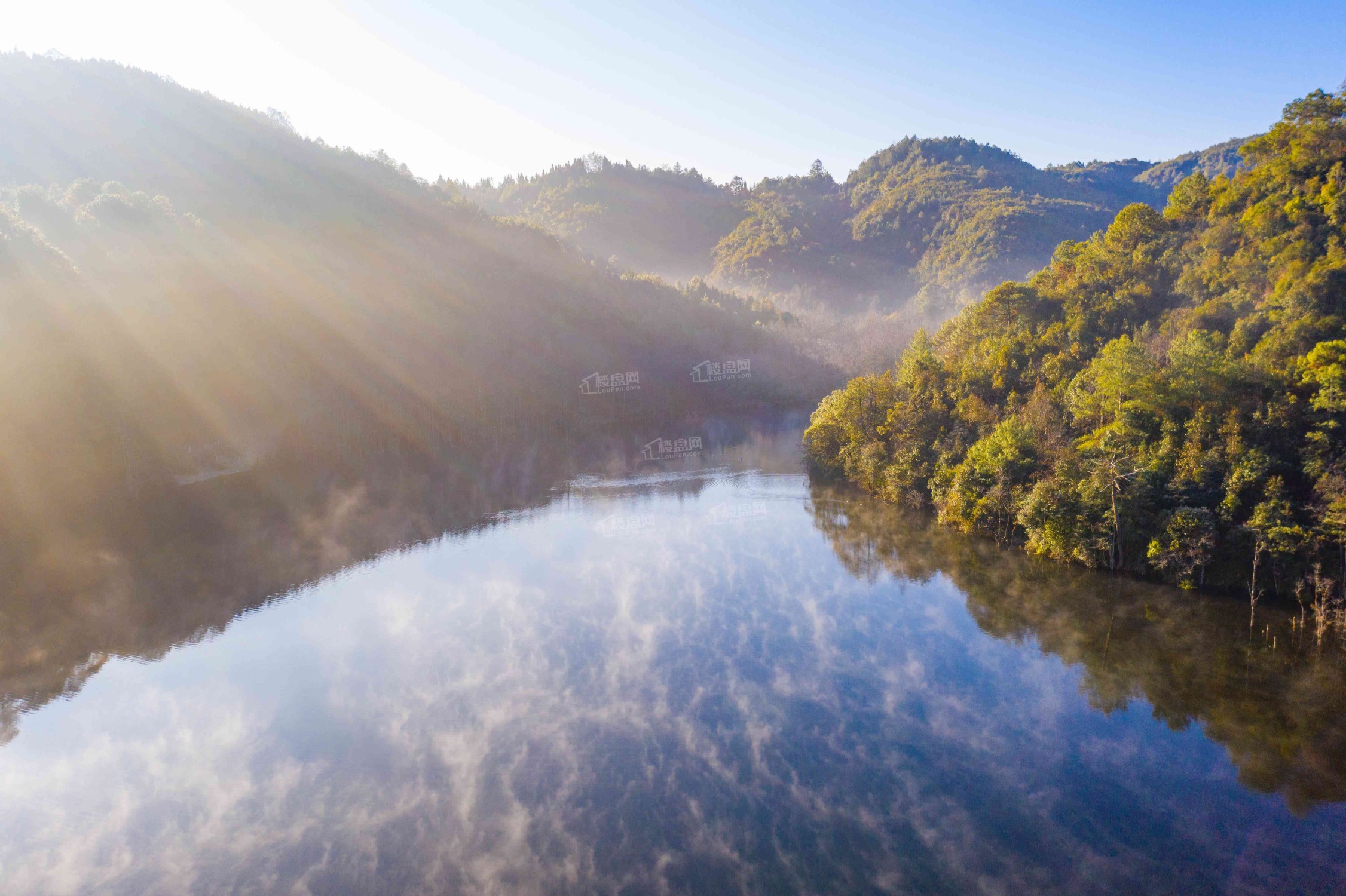 白草坝实景图