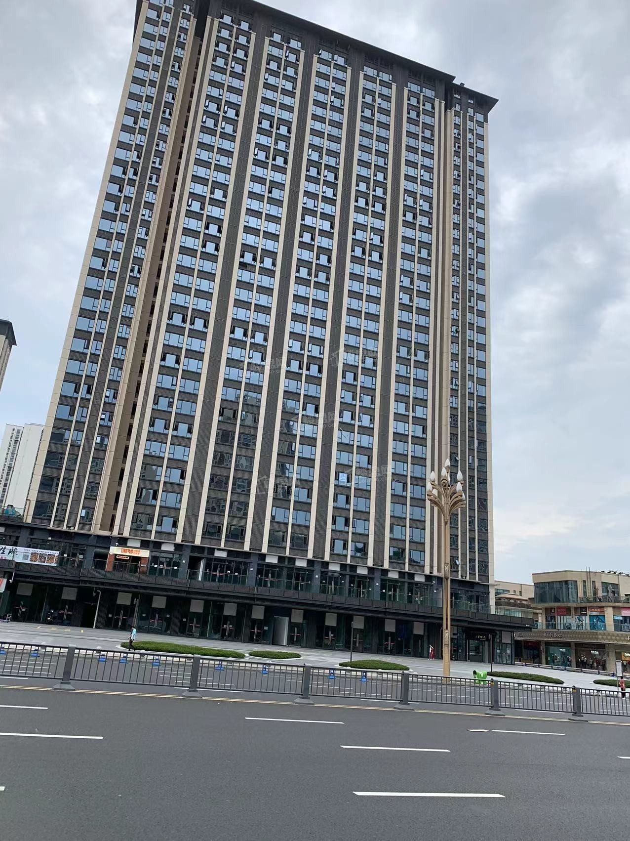 世豪广场实景图