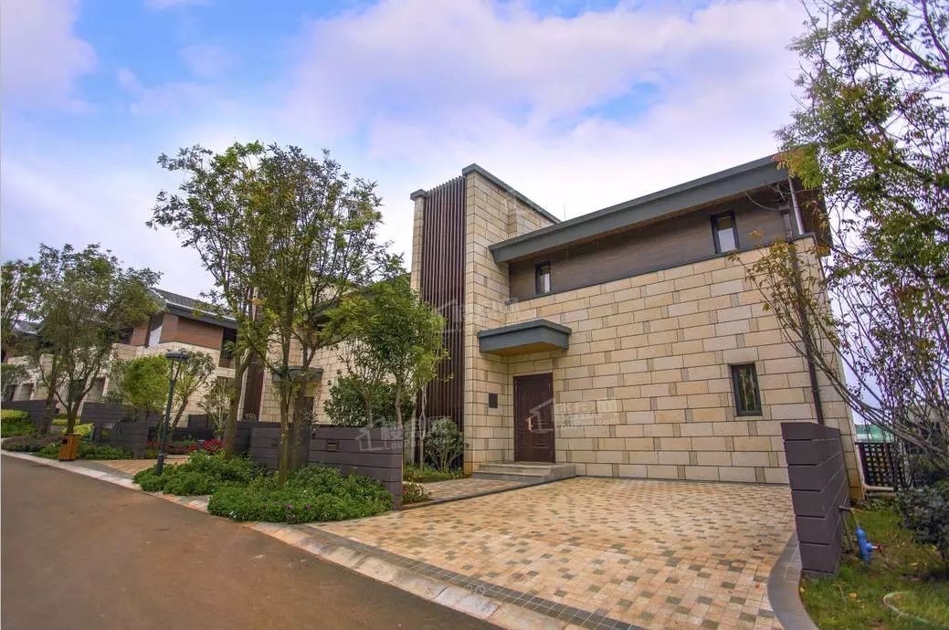 昆明 俊发玉龙湾别墅效果图_实景图_样板间-昆明楼盘网