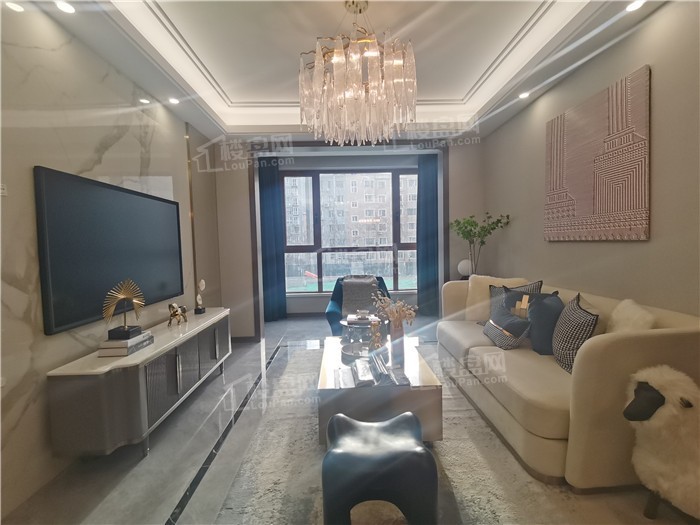 天和悦江山样板间