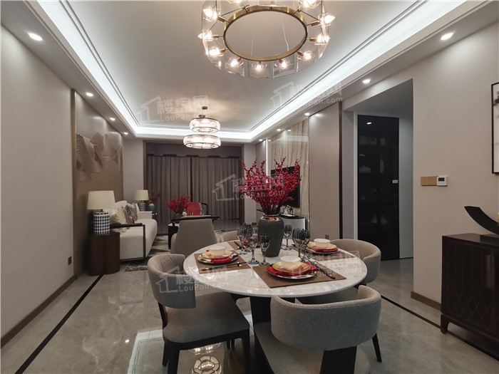 天和悦江山样板间