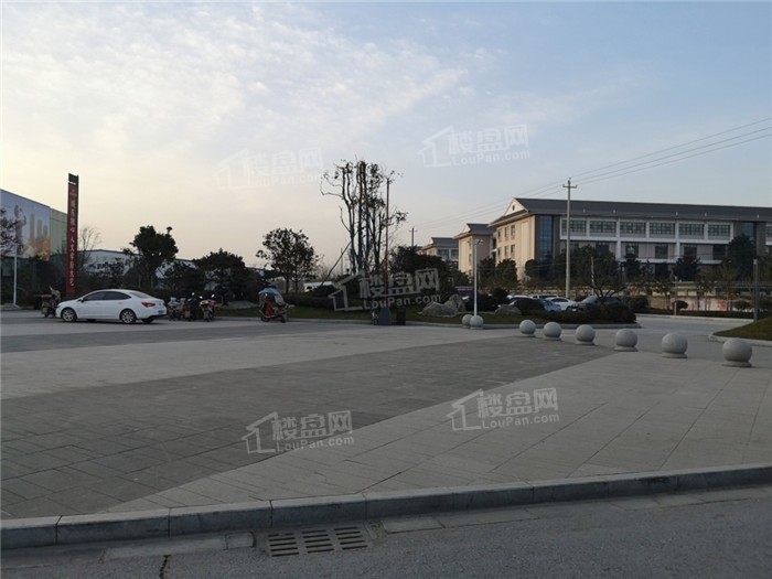 亿丰兴汉学府配套图