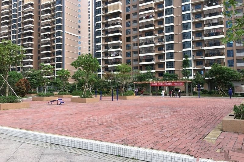 东峰世纪公寓实景图
