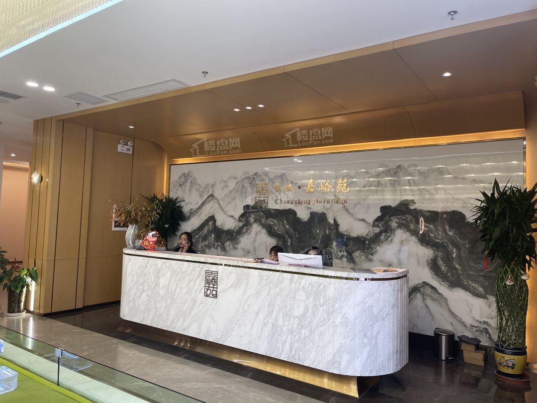 热门房源长城·嘉峪苑二期户型面积多大的？住宅总数多少？