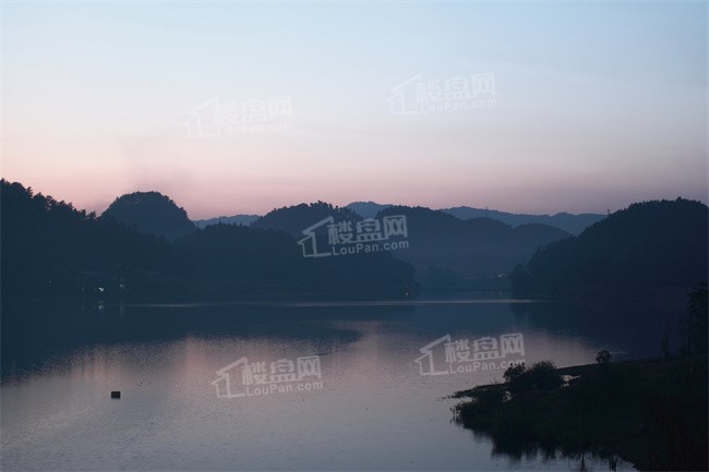 中铁共青湖实景图