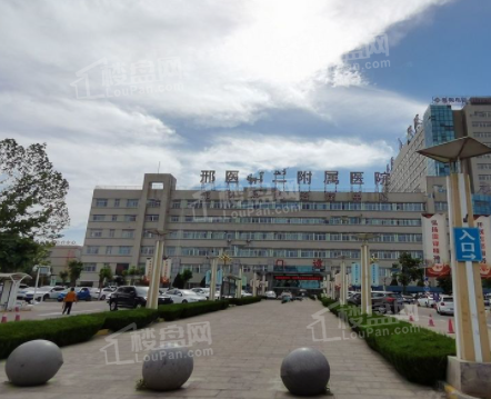 领世城邦配套图