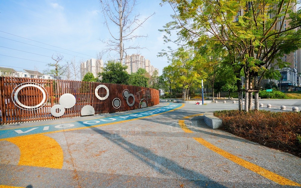 中绿园领秀金沙配套图