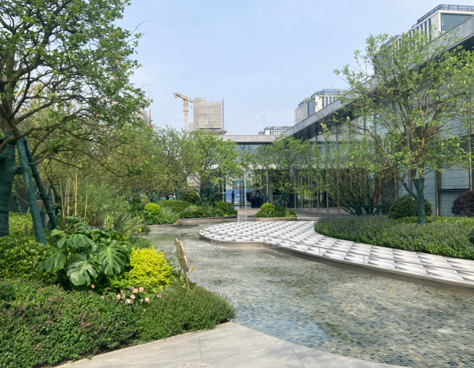 国贸虹桥璟上实景图