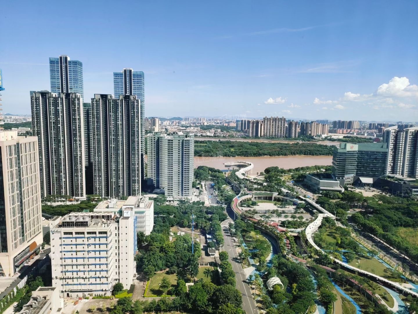 保利中悦广场a11公寓