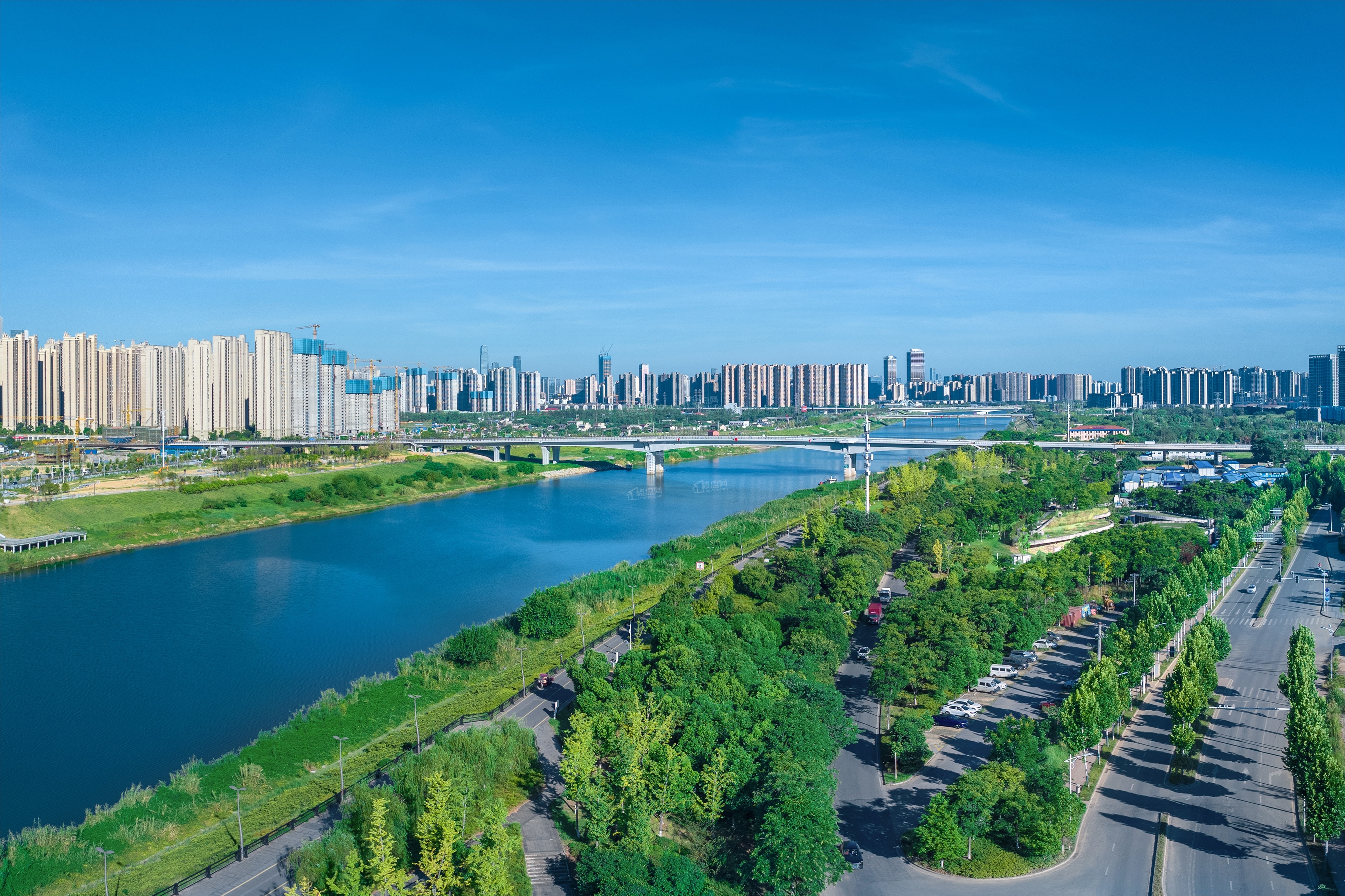 龙湖天璞实景图