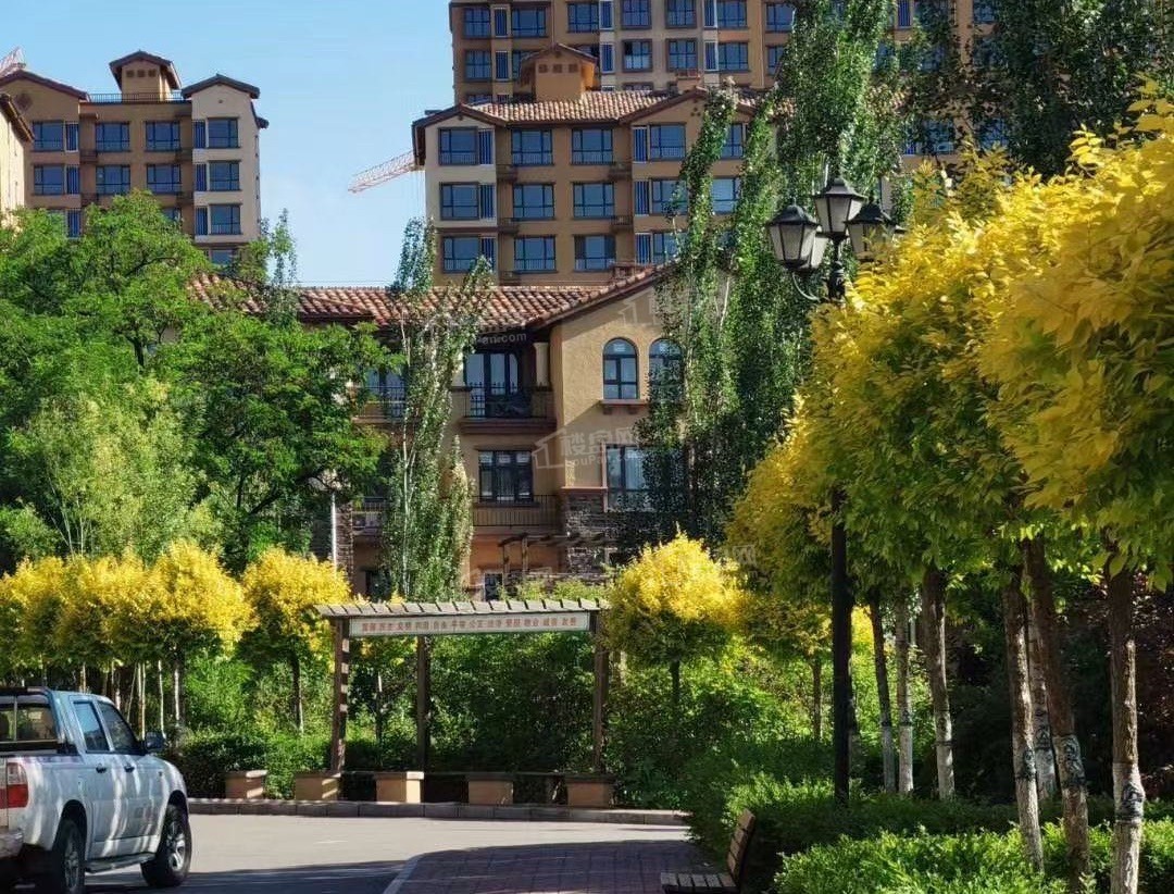 名爵·滨河花园实景图