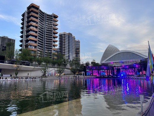 中国铁建黑钻实景图