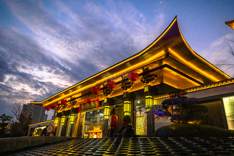 裕安区江山赋盛唐的房子绿化水平怎么样？附近有没有公交站点？