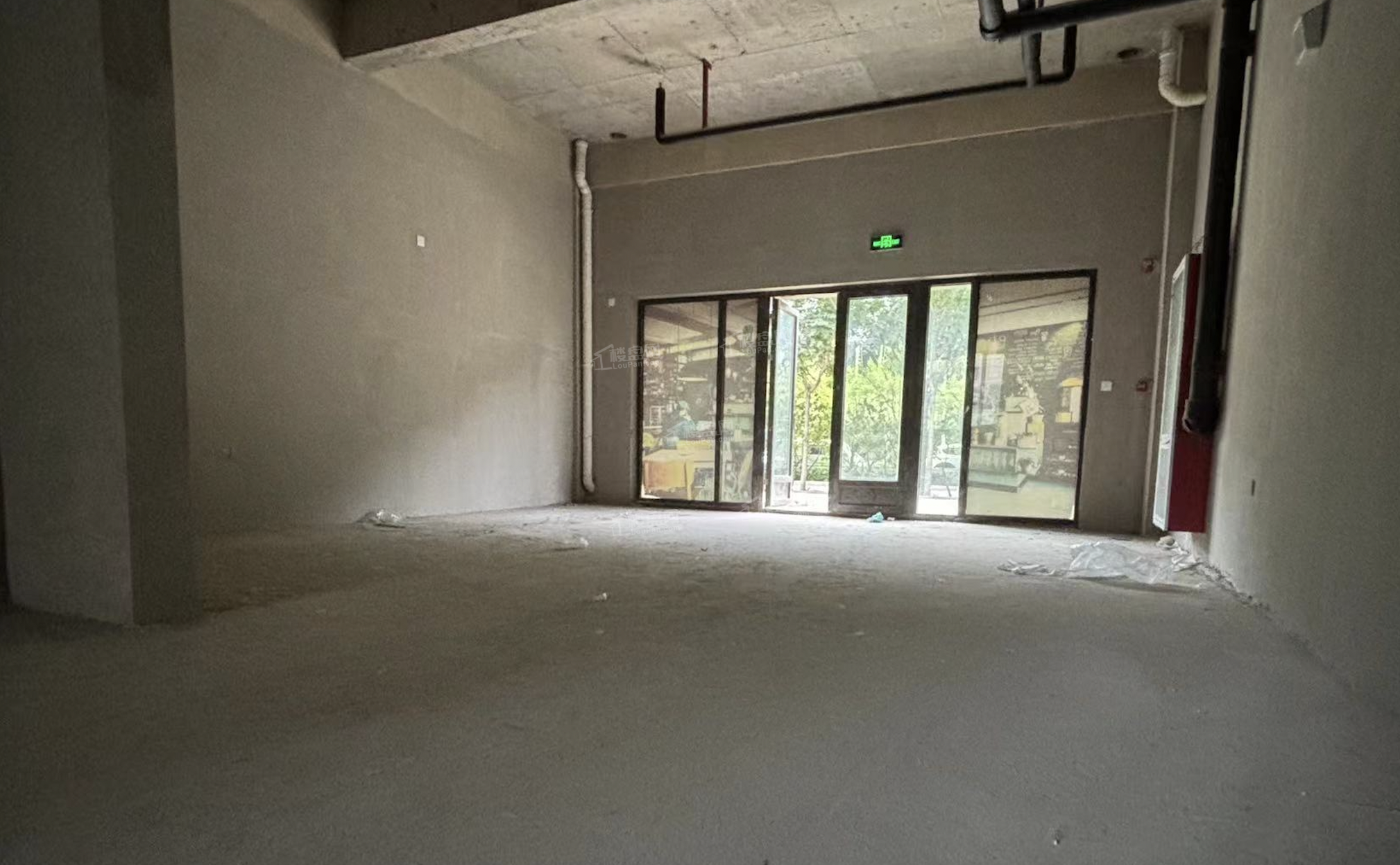 星河国际商铺实景图