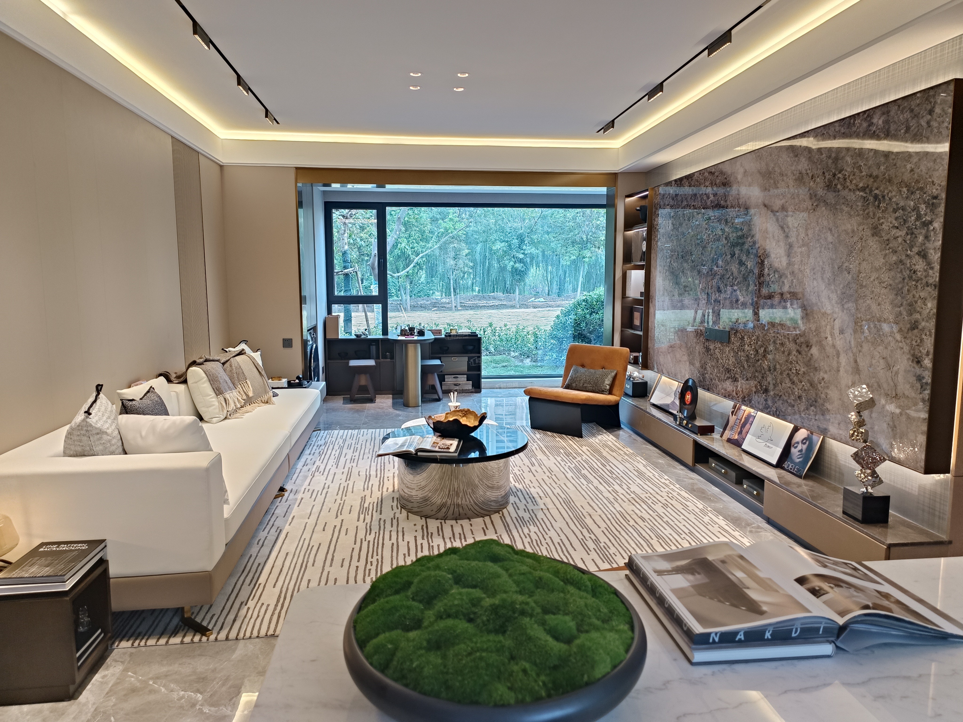 中国铁建·花语华府样板间