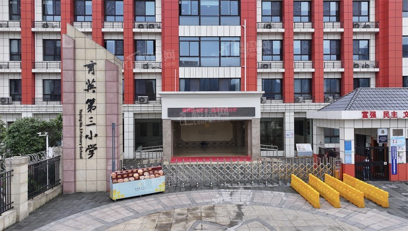 绿城柳畔听澜配套图