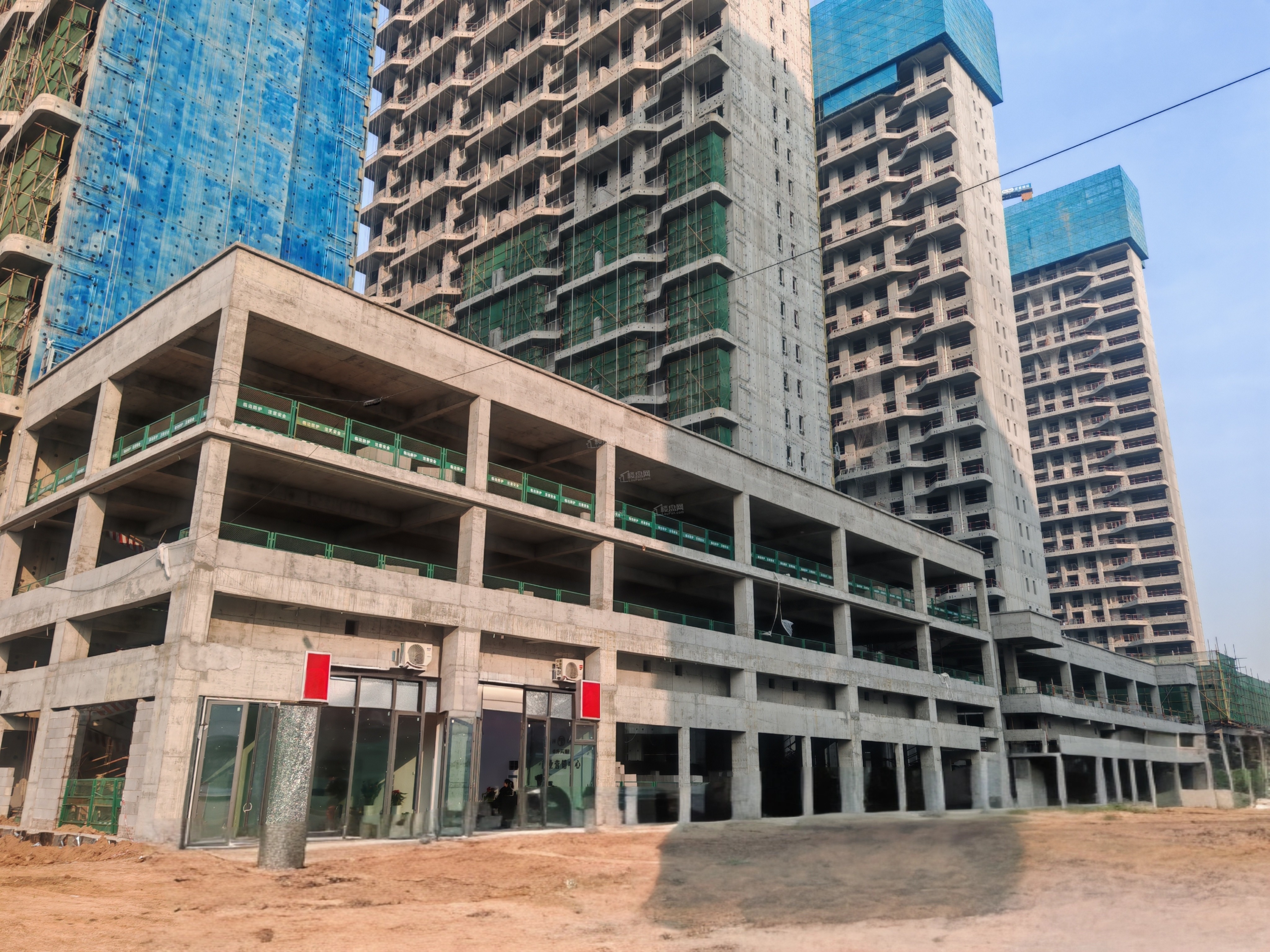 保利天珺商铺实景图