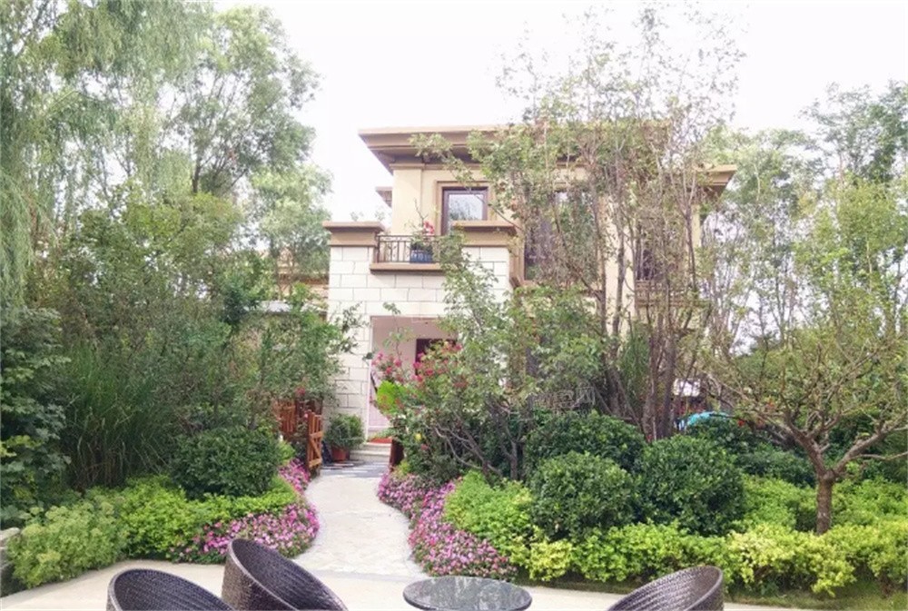 大厂世茂·萨拉曼卡新房位置如何？几十年的产权？