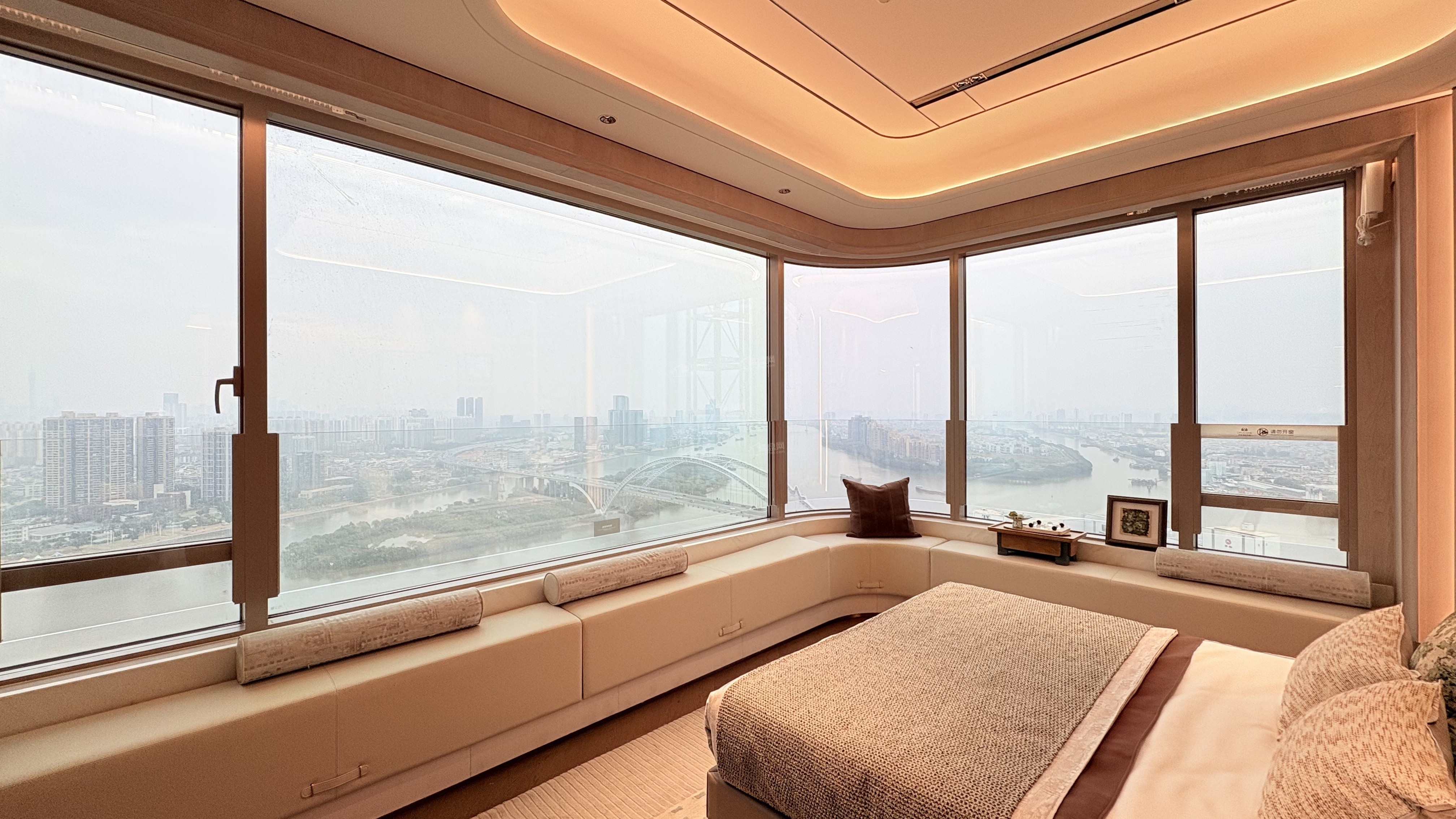 保利珠江天悦样板间