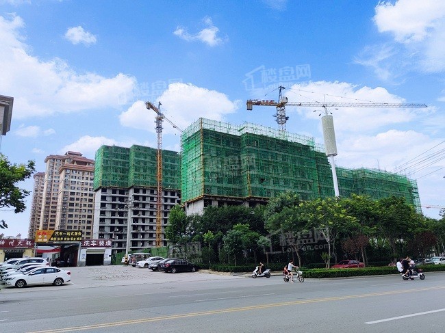 8月8日,运城鑫马央玺建面约120㎡--230㎡墅质平层,盛大开盘!