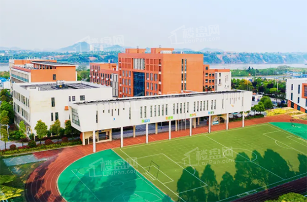 九华和平小学实拍图