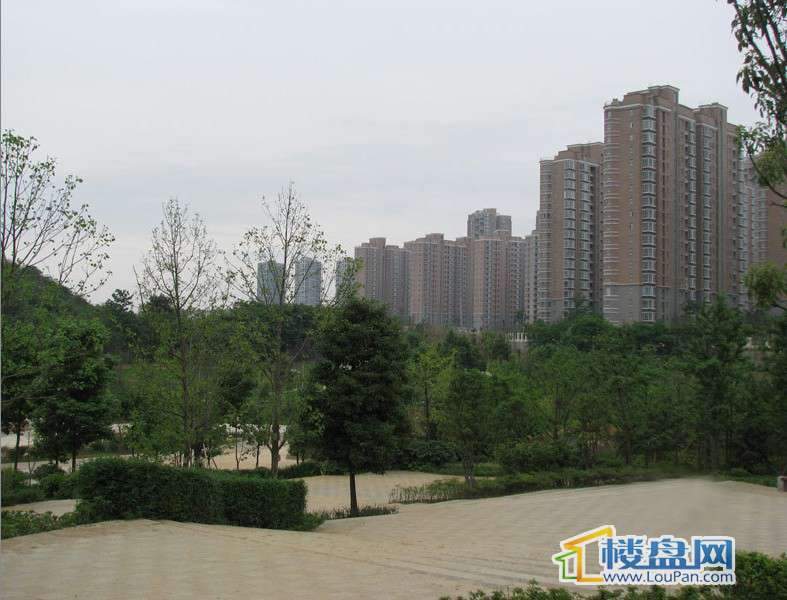 金元国际新城小区外景图（摄于20 