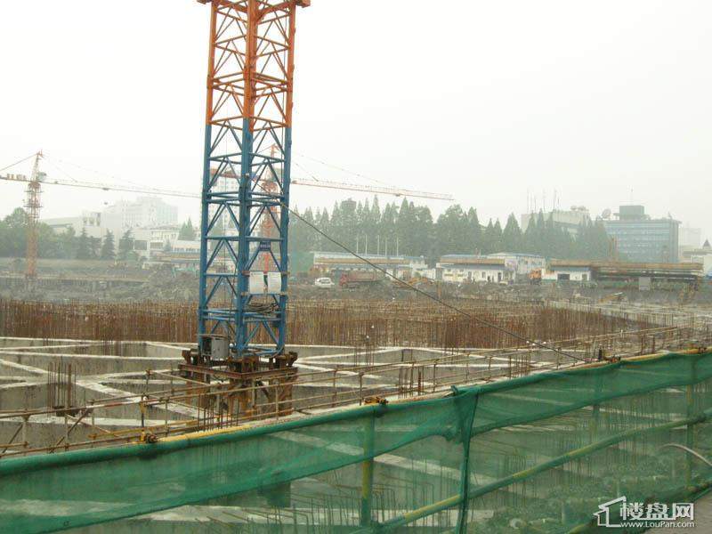 雅戈尔御西湖在建工地实景（2010.5.20）