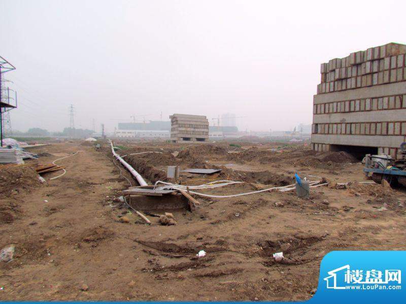 现代·海棠湾项目工地实景图2（7.11）