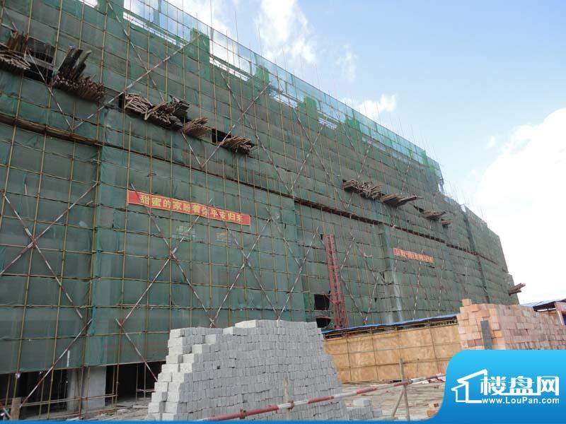 中海凯旋门公寓施工至10层外景图（2010