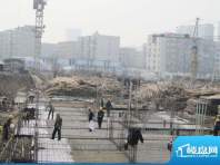 中海凯旋门工人正在施工实景图（2011-0